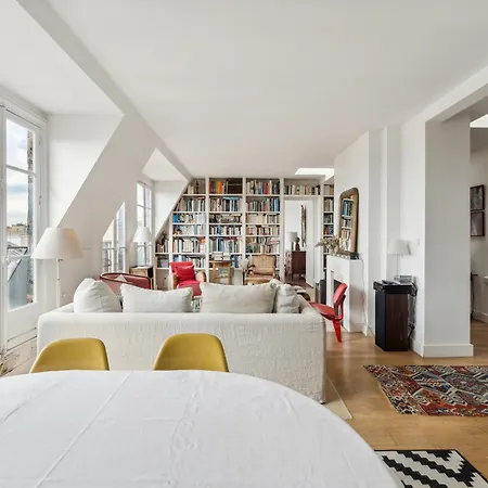 Veeve - The Bibliophile's Haven